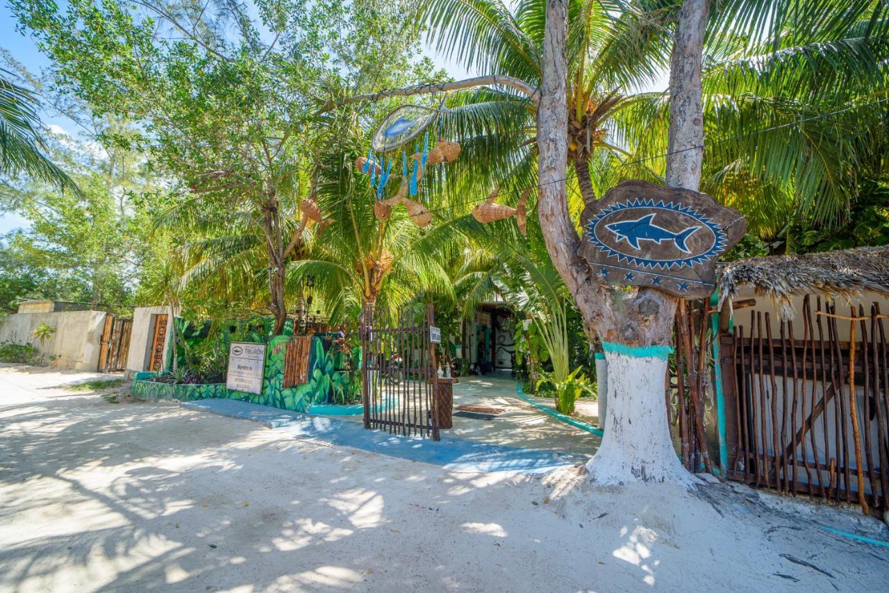 Hotel Villas Tiburon Isla Holbox Exterior photo